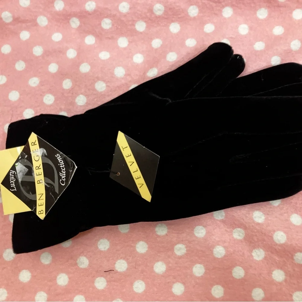 Black Velvet Gloves